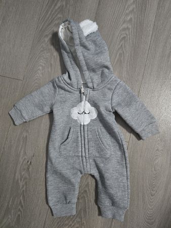 Baby Overall grau mit Kapuze  Grösse 62-68