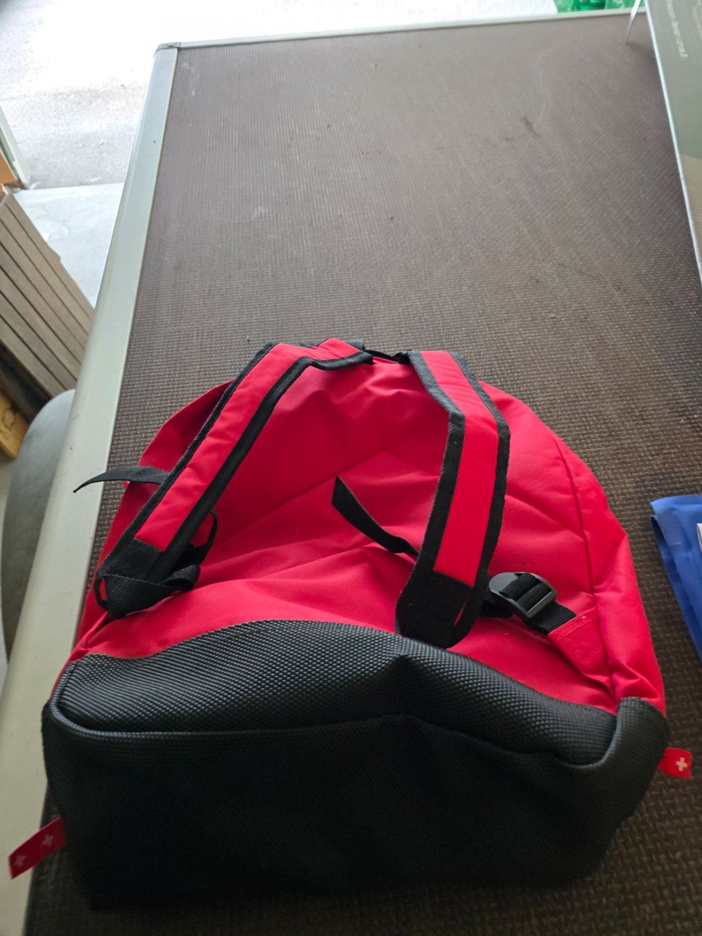 Rucksäcke: Rucksack mit Schweizerkreuz – Gebraucht aus Emmenbrücke von bagger58 1