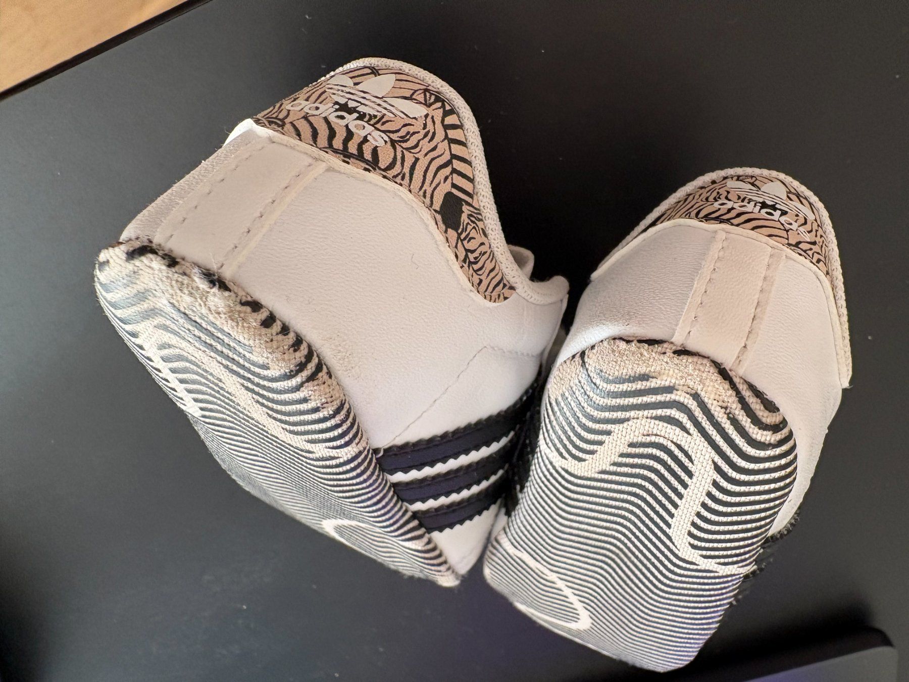 Adidas Schuhe für Jungen: Adidas Baby Schuhe Grösse 19 – Gebraucht aus Fislisbach von Nelehmu 3