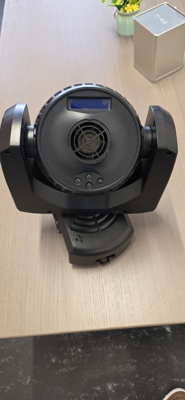 Osram Lampade: EHRGEIZ Helios 7, moving head professional mit 7 LED OSRAM  – Usato da Basel venduto da giu_9bzh 2