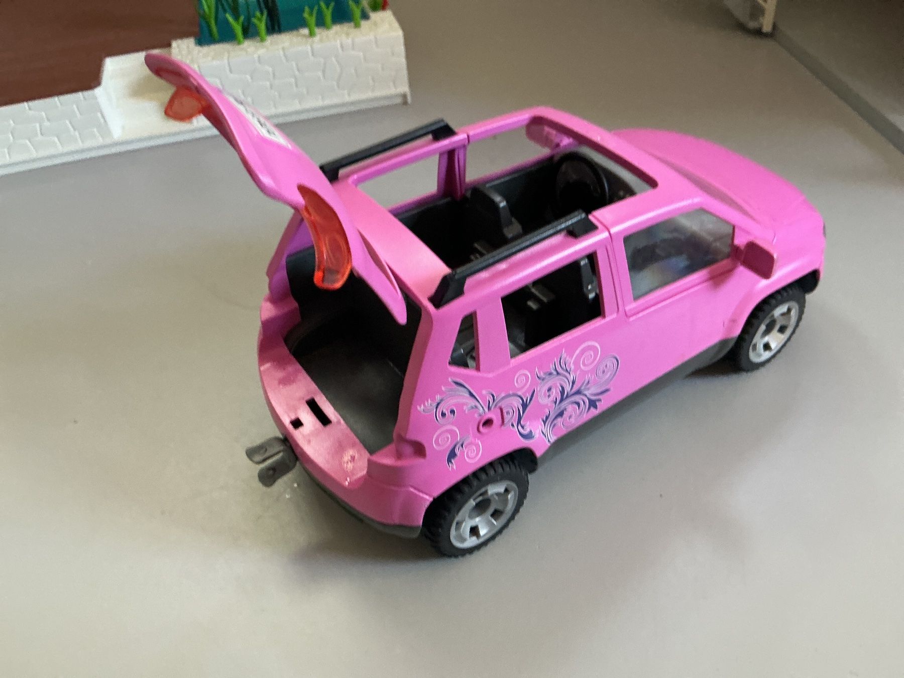 Playmobil Giocattoli: Grosses Playmobil Haus + Pool und Auto – Usato da Kappel SO venduto da su71 5