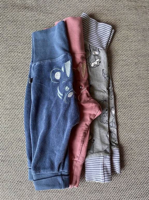 Pantalons: Hosen Grösse 68 – D'occasion à Zürich par emw_cpq8