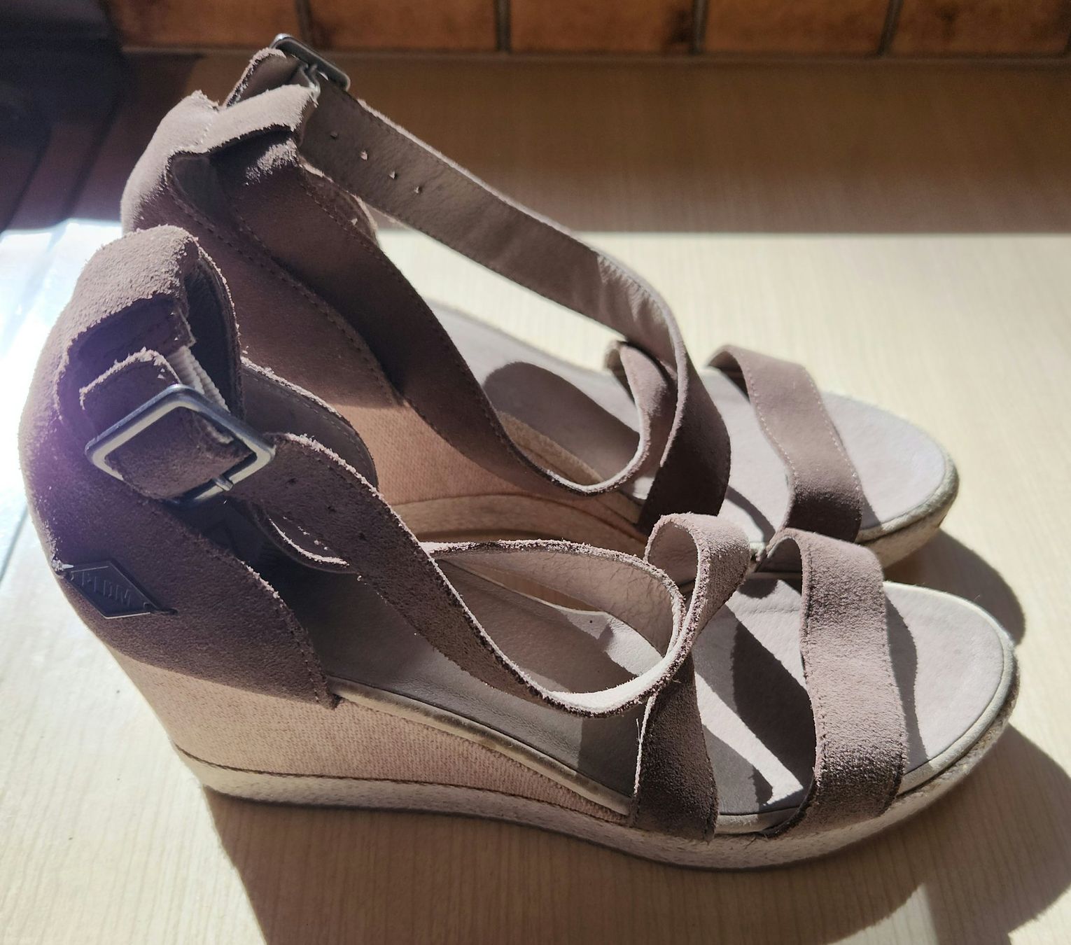 Palladium Scarpe da donna: PALLADIUM Sandales compensées taille 39 – Usato da Neuchâtel venduto da Virg30 6