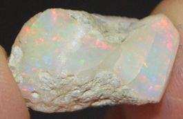 Edelstein L-7883 – Äthiopischer Welo Opal roh 23x17mm 17,65