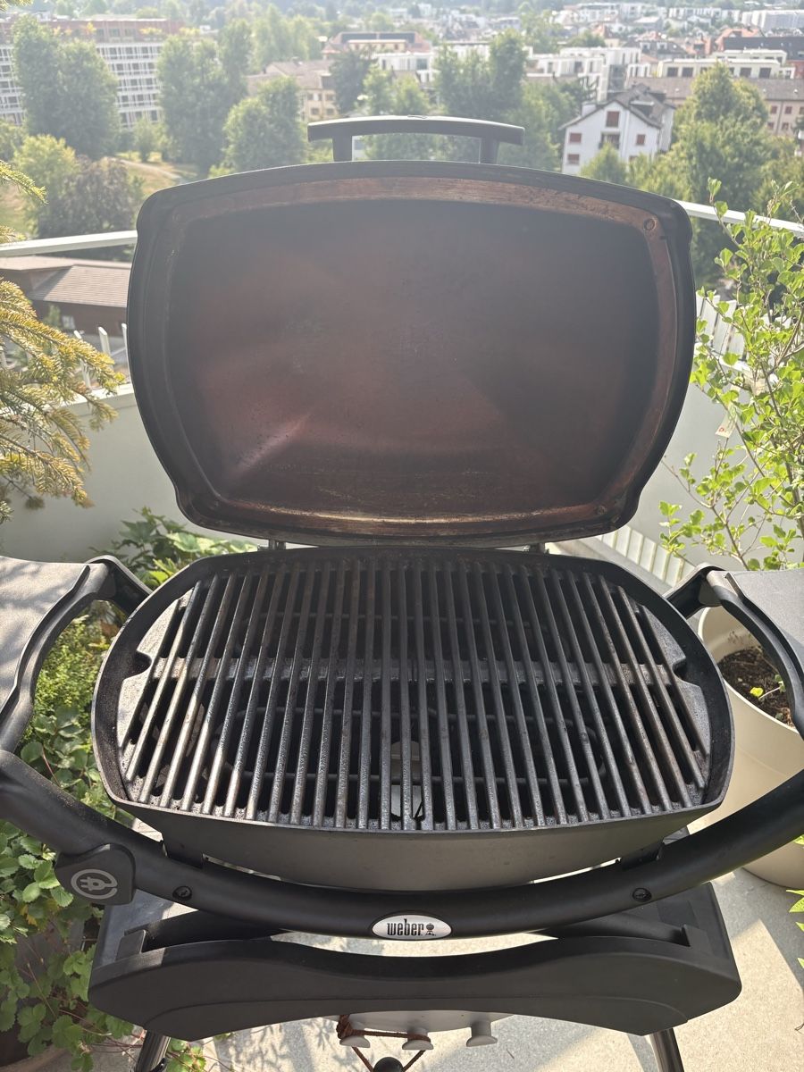 Weber Grills: Weber Q2400 Grill inkl. Zubehoer – Gebraucht aus Zürich von mariusreusch 3