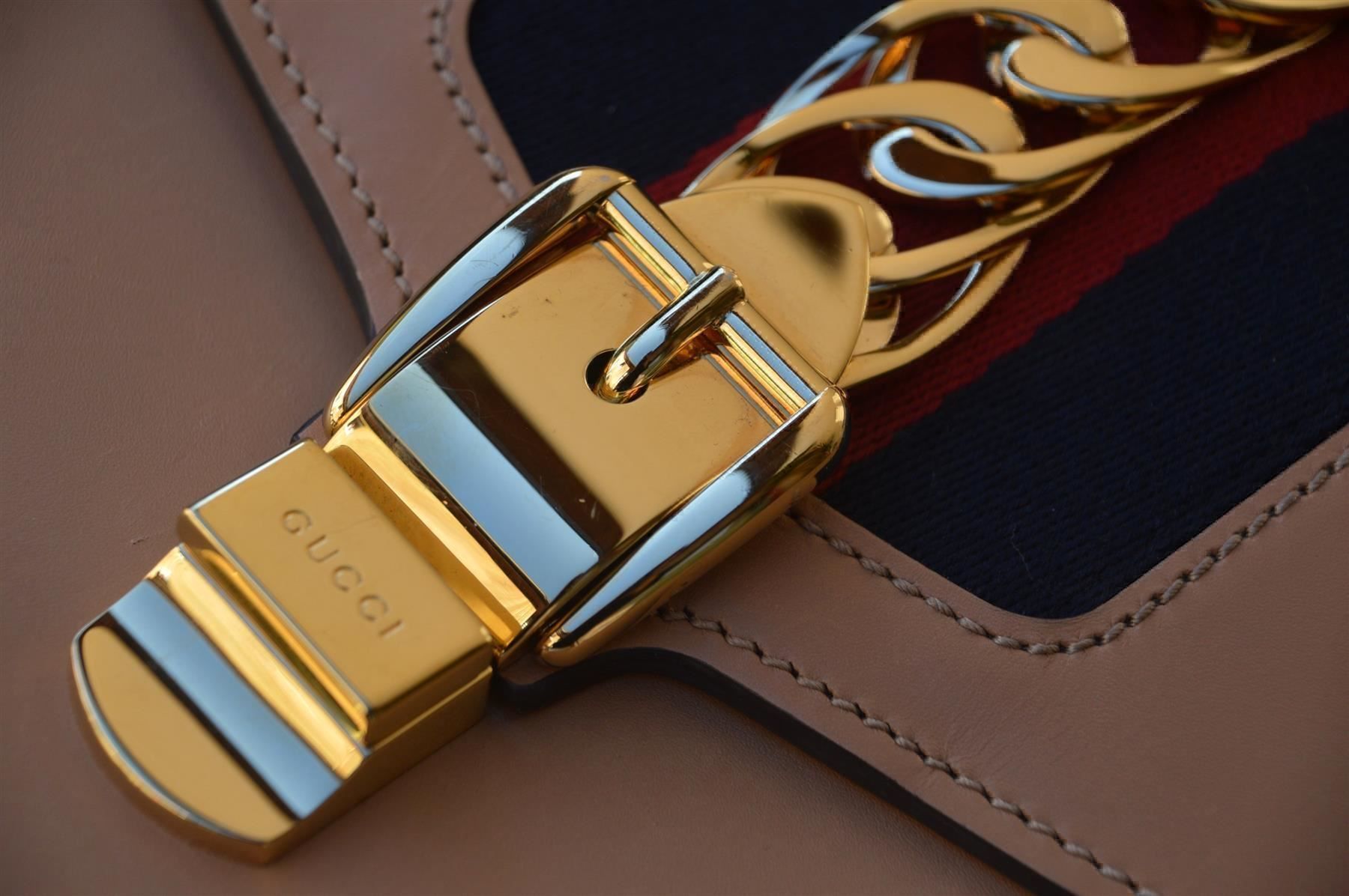 Gucci Borse da donna: Tasche / Sac GUCCI Sylvie – Nuovo e nell'imballaggio originale da Collonges venduto da Auganien 5