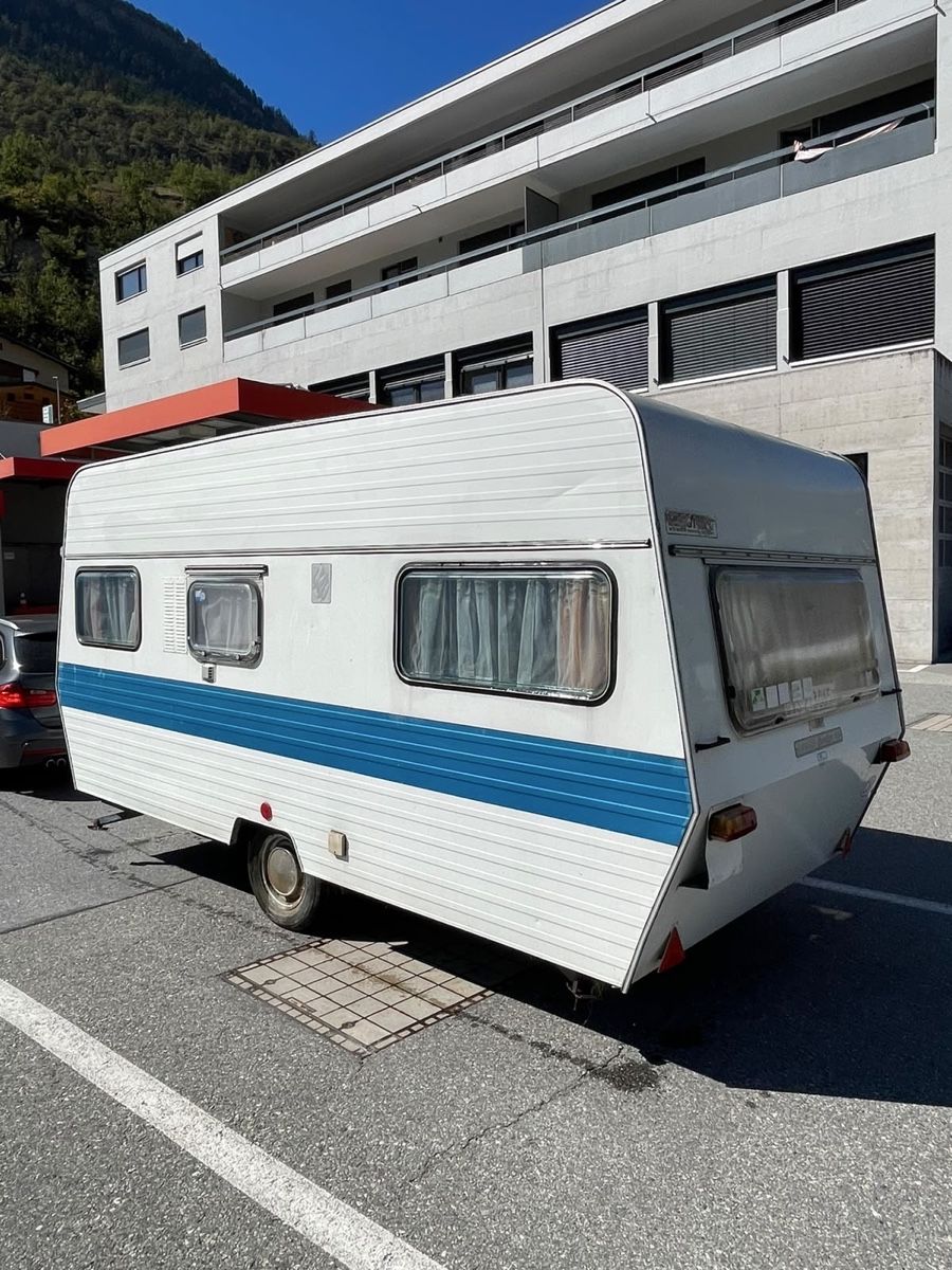 Knaus Veicoli da campeggio: Knaus Oldtimer Wohnwagen ab MFK – Usato da Ried-Brig venduto da inf_k7jw 1