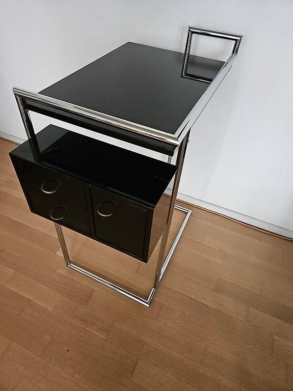 Tavoli da trucco: Petite Coiffeuse ClassiCon Eileen Gray – Usato da Bern venduto da Cogo03 2