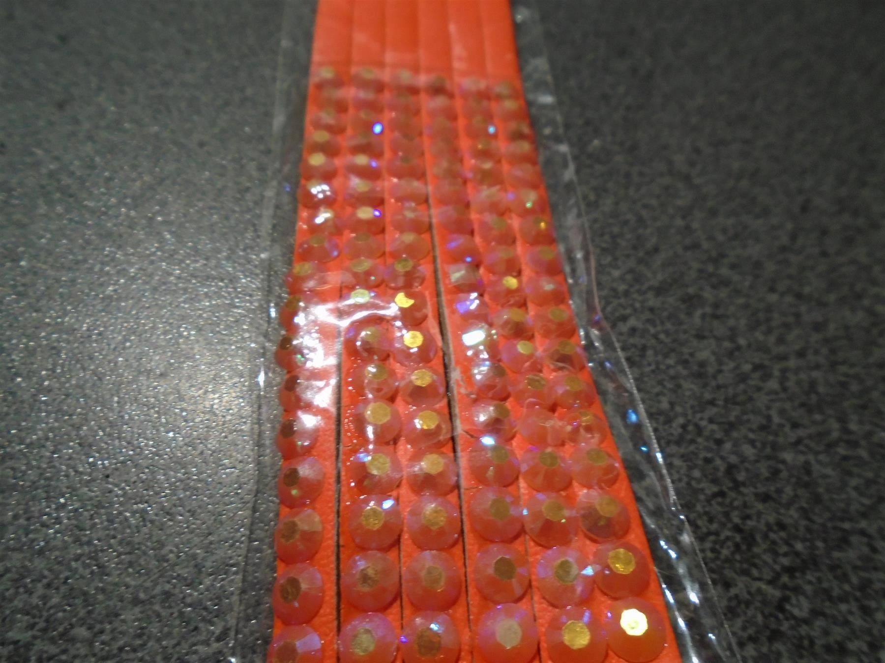 Bracelets: Armband orange/Steinchen – Neuf avec emballage d'origine à Zürich par abraxas1291 1