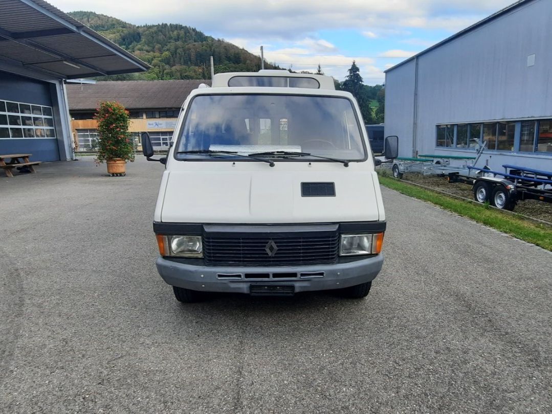 Renault Véhicules utilitaires: Renault Trafic – D'occasion à Oberburg par Stefab 1