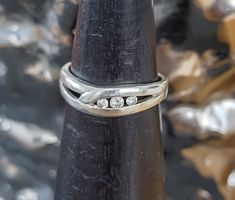 RING IN 925 SILBER MIT 3 ZIRKONIA