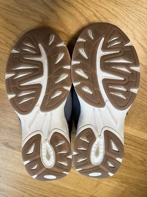 Chaussures garçon: Jacko Hallenschuhe, Gr. 35 – D'occasion à Pfungen par Mafo88 2