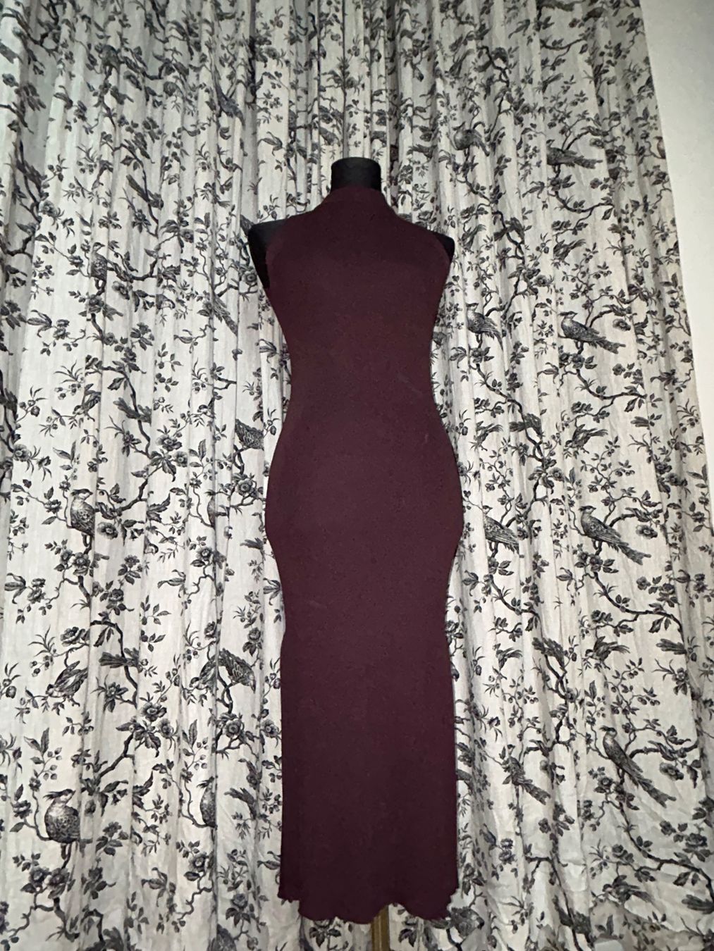 Vestiti: MAXIKLEID ÄRMELLOS – Usato da Luzern venduto da Suneha 2