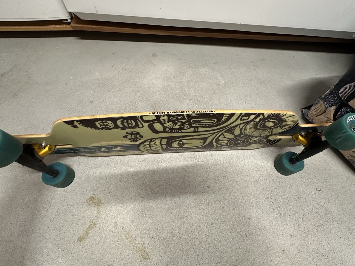 Skateboards: Longboard Drop-Through Skateboard – D'occasion à Zürich par dae_26my 1