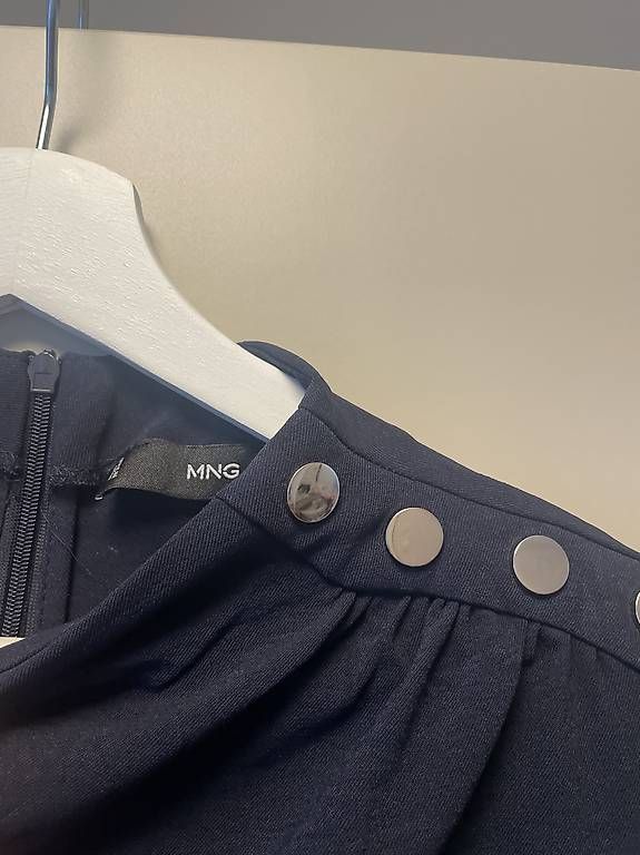 Mango Vestiti: Dunkelblaues tailliertes Kleid - Mango – Usato da Lenzburg venduto da lejlaimamovic 3