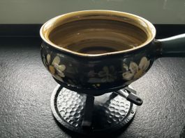 Vintage Keramik-Caquelon für gemütliche Fondue-Abende!