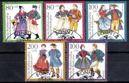TRACHTENPAARE 5 MARKEN AUSGABETAG DEUTSCHLAND - XX10