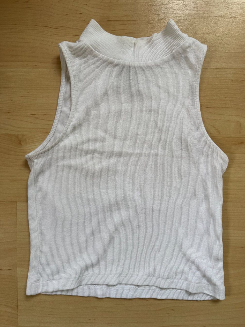 H&M Top: Top crup top - H&M – Usato da Denens venduto da sar_5wlm 3
