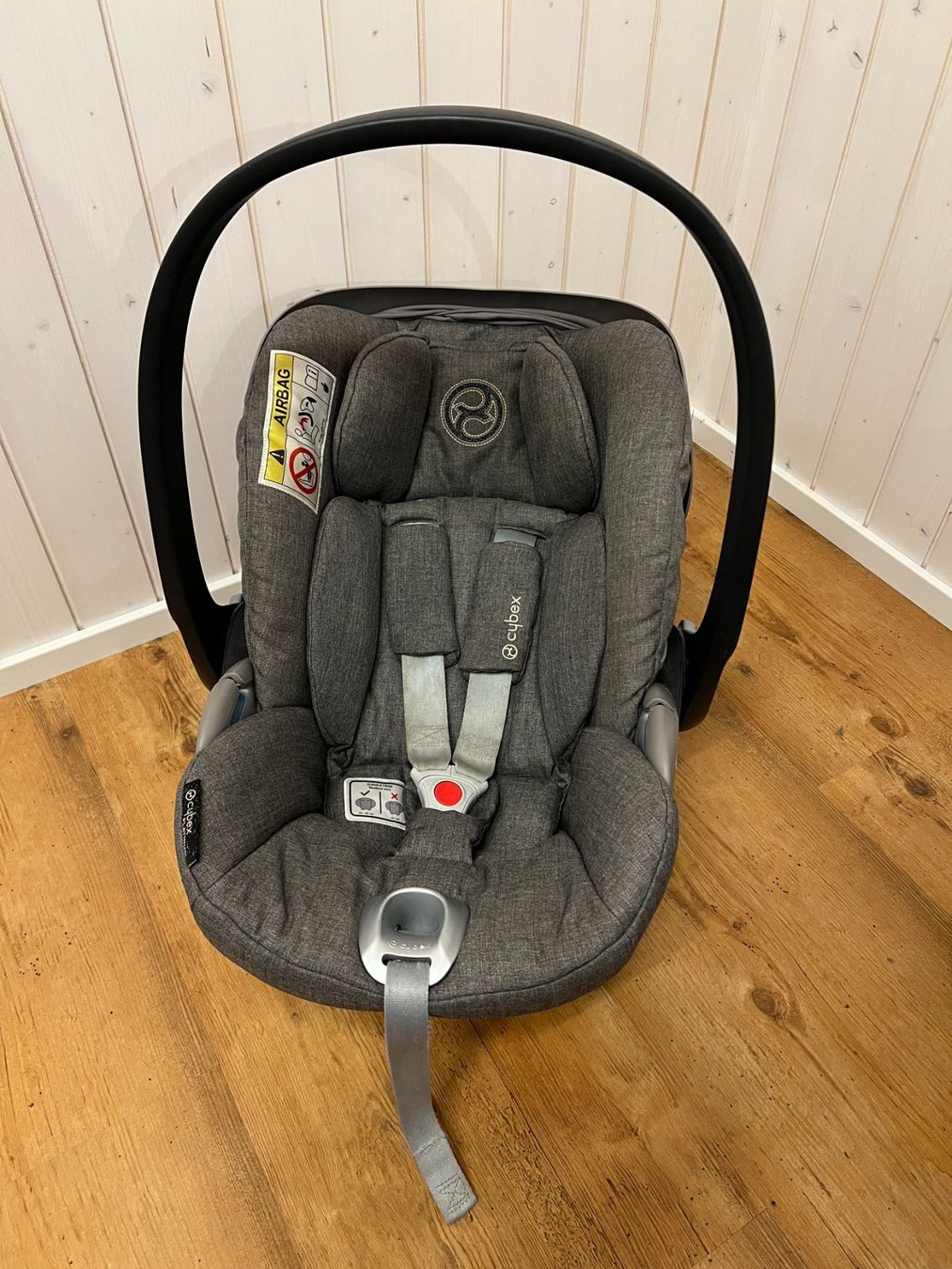 Cybex Seggiolini per auto: Cybex Babyschale – Usato da Ganterschwil venduto da No_Name323