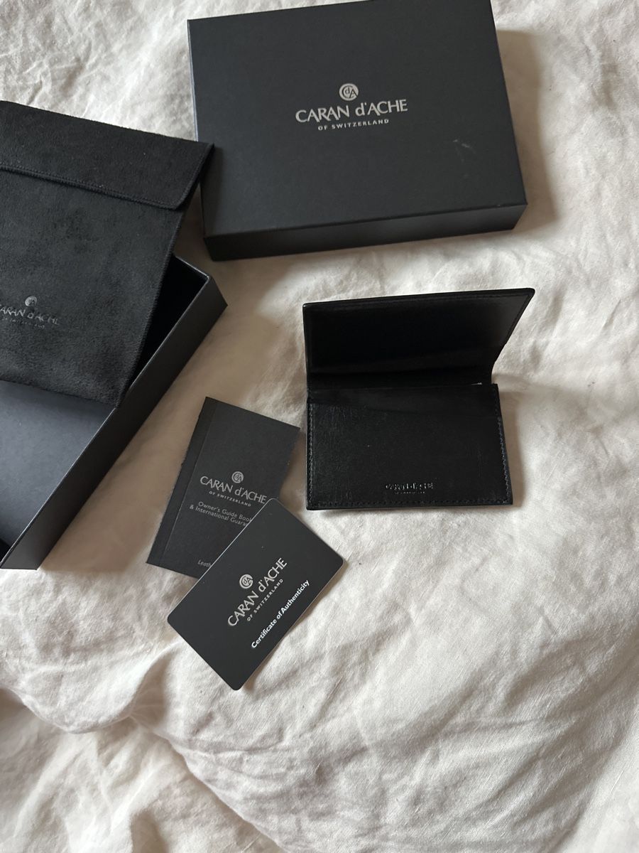 Caran D'Ache Altro in  Abbigliamento & Accessori: Étui cartes  Caran D’Ache – Nuovo e nell'imballaggio originale da Muraz (Collombey) venduto da jaoo21