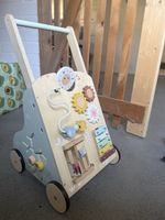 Lauflernwagen Holz mit Spielbrett neuwertig