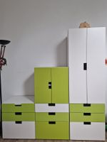 Kinderzimmer IKEA: Schrank, Kinderbett, Wickeltisch