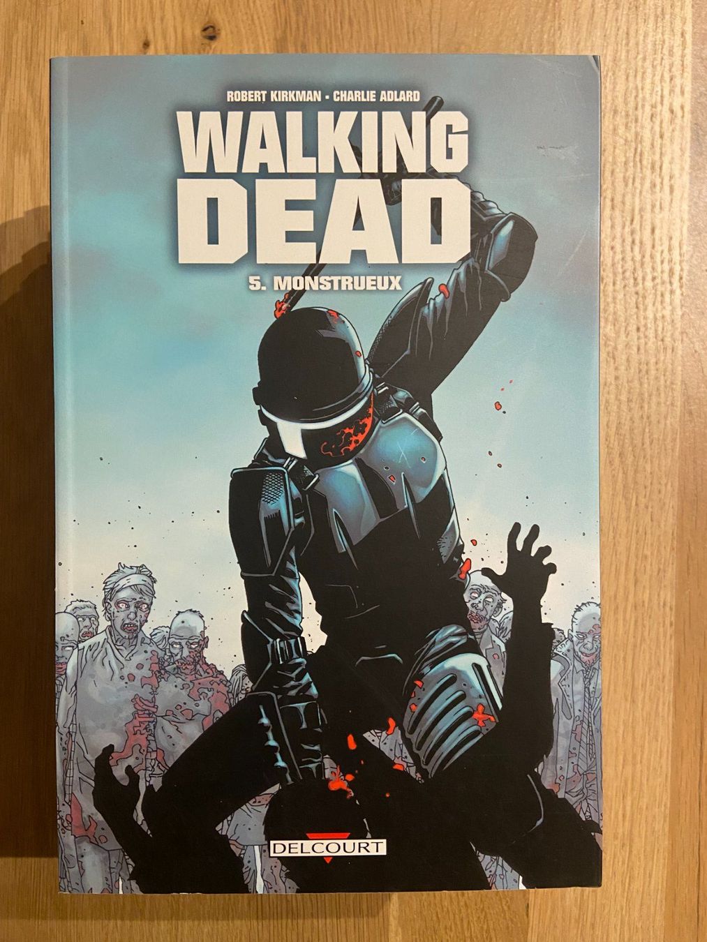 Fumetti: WALKING DEAD / TOME 5 / PREMIERE EDITION – Usato da Corcelles-près-Payerne venduto da 1562Comics