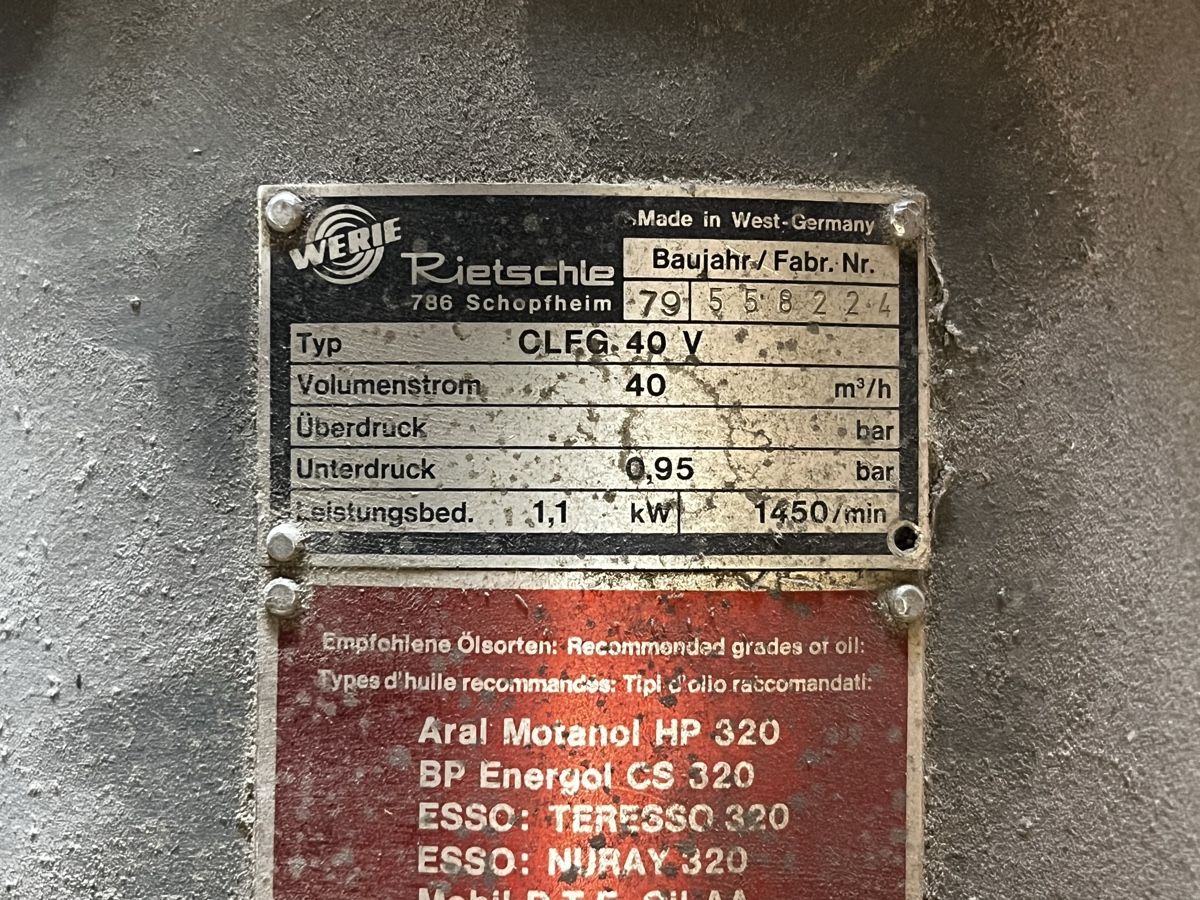 Accessori da laboratorio: Rietschle Vakumpumpe – Usato da Wangen SZ venduto da ca018 3