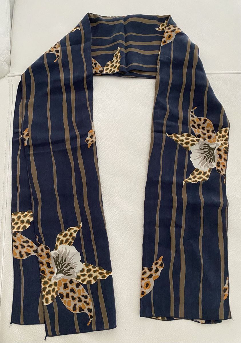 Foulard & Sciarpe: Seiden Schal 🌸 – Usato da Opfikon venduto da Luis144 1