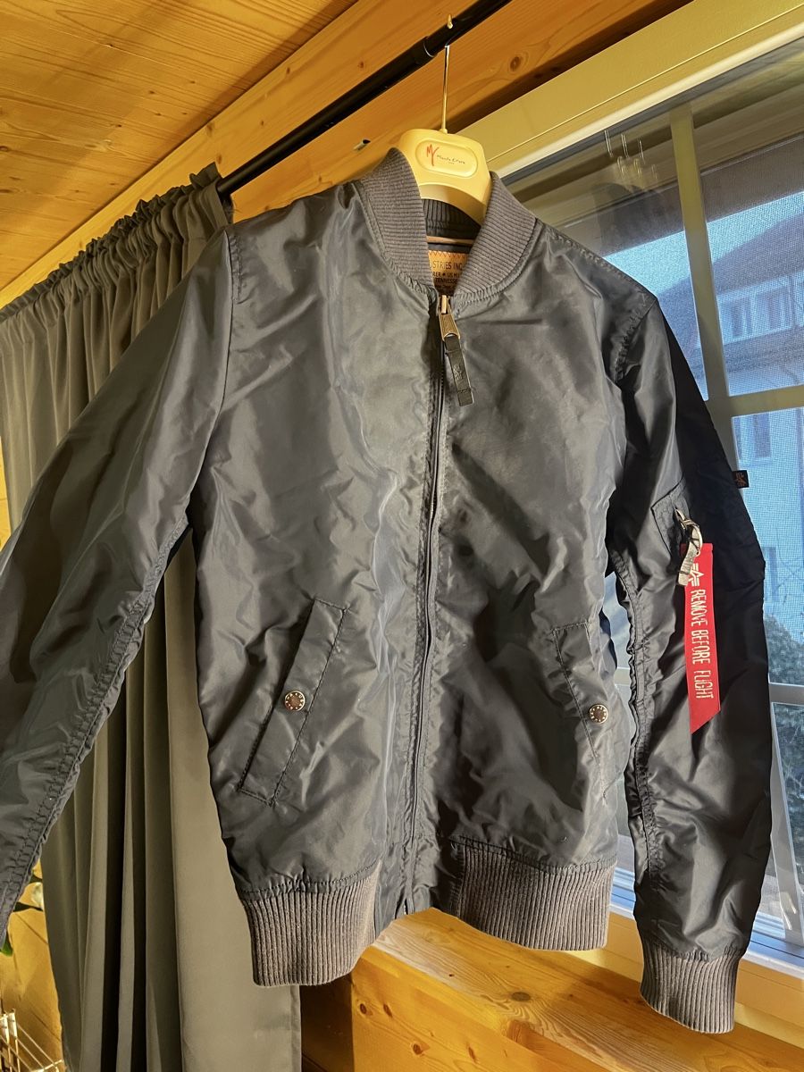 Alpha Industries Jacken: Alpha Industries Bomberjacke - rep blue – Gebraucht aus flawil von KauzigerBergeremit