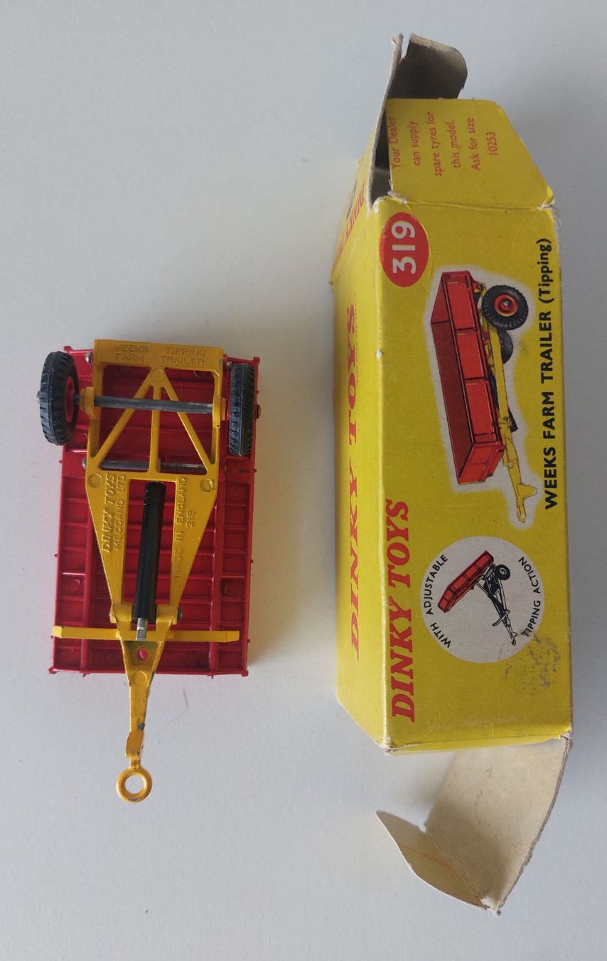Dinky Toys Modellini d'auto: Dinky Toys 319 Anhänger Traktor – Usato da Schenkon venduto da Elbarto007 5