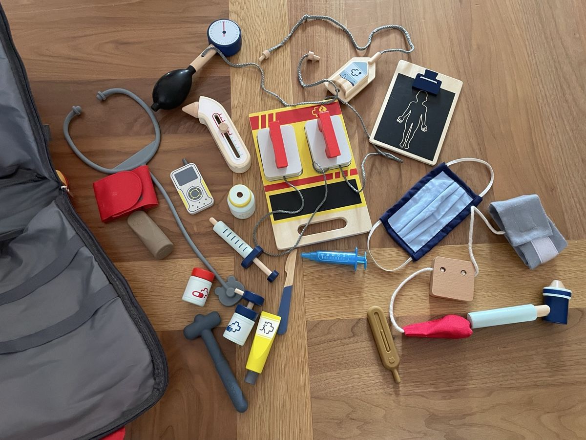 Sacs & sacs à dos: Arztrucksack, Notfalltasche Kinder – D'occasion à Fribourg par Mymikrakra01 1