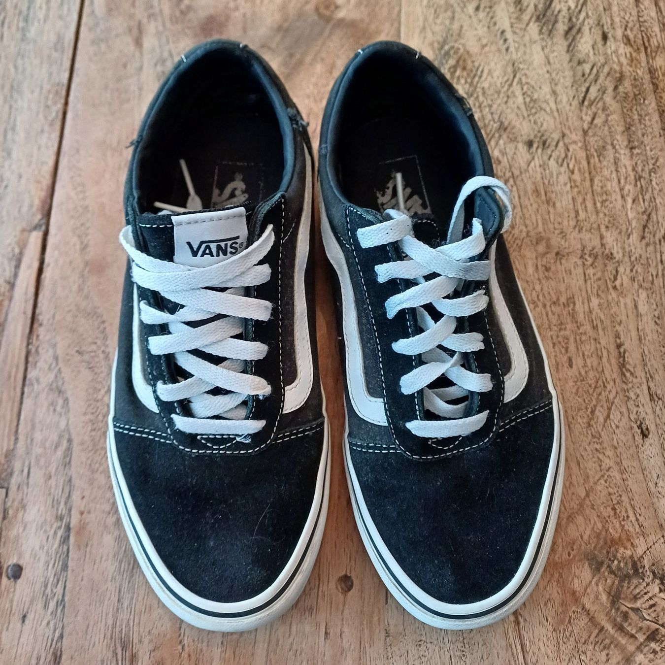 Vans Chaussures hommes: Vans Schuhe Gr.38.5 – D'occasion à Oberrieden par Raja011