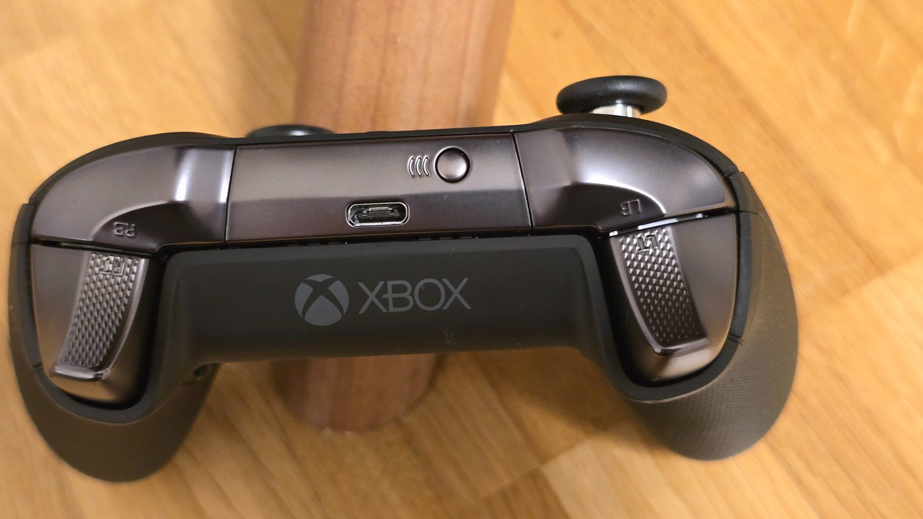 Microsoft Manettes: Xbox Elite Series 2 – D'occasion à Basel par Zait 2