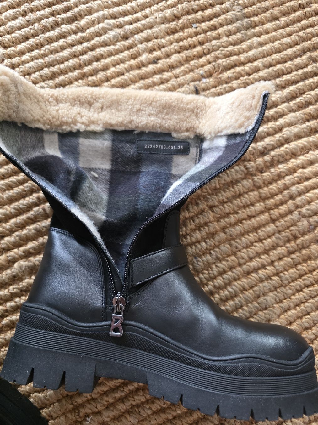 Bogner Scarpe da donna: Bogner pelle nera con pelliccia calda 38 – Nuovo e nell'imballaggio originale da Massagno venduto da let_6pgs 4