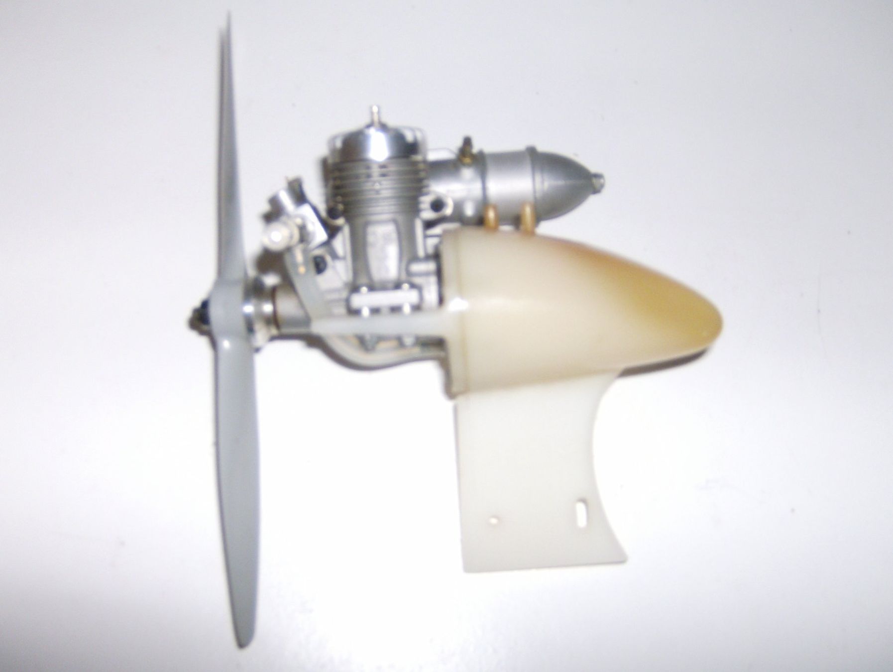 Motori: O.S 10 Motor mit Pylon – Usato da rorschach venduto da fut_bpw5