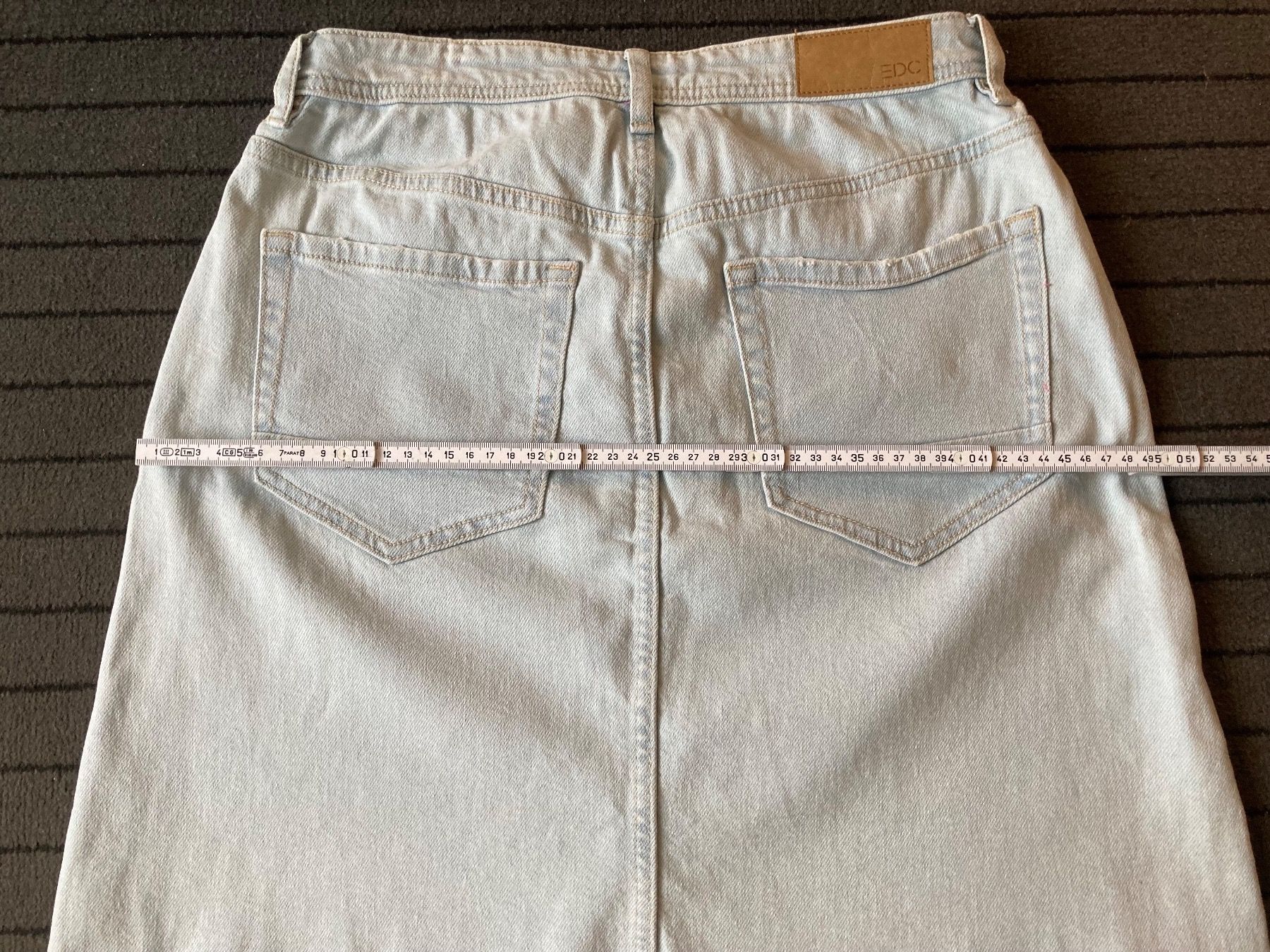 Gonne: Jeansrock hellblau Gr. 36 – Nuovo (secondo la descrizione) da Würenlingen venduto da Shovel7 3