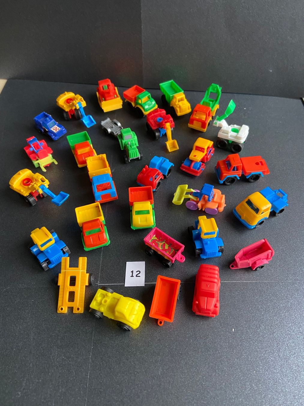 Figurines: Diverse  Ü-eier- Figuren – D'occasion à Böckten par Hansi36 1