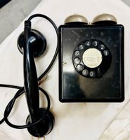 Ancien téléphone année 1930 à 1950