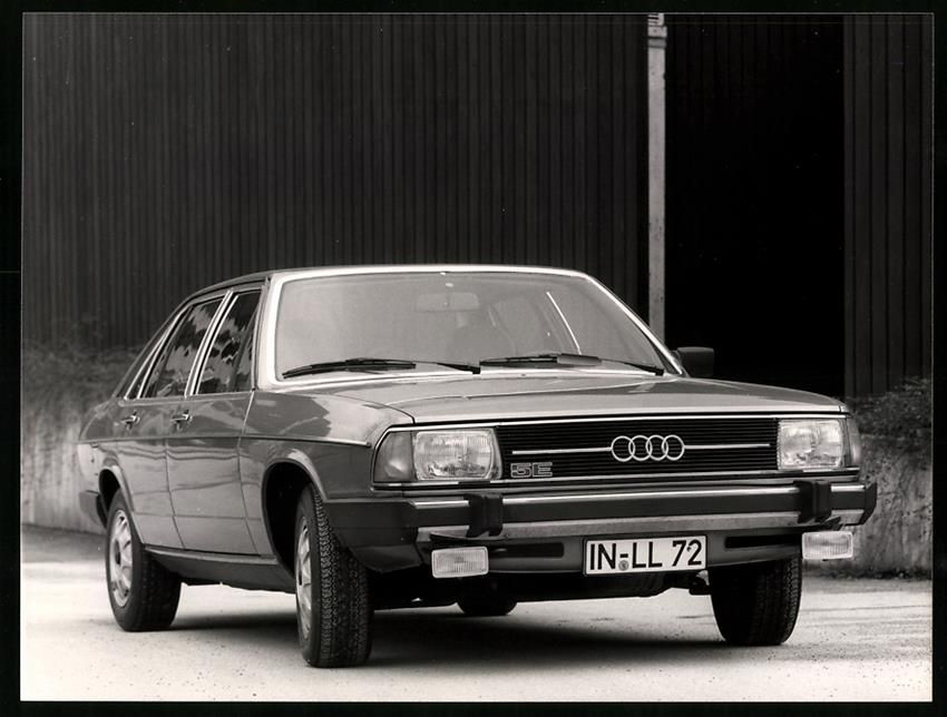 Fotografie & Manifesti: Fotografie Auto Audi 100 5E, Limousine K – Usato da Berlin venduto da bartko-reher