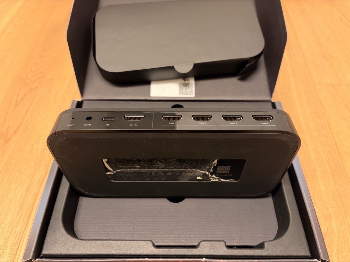 Philips Home Cinema: Philips Hue Play HDMI Sync Box Generation 2 4K – Usato da Rotkreuz venduto da limiRS 1