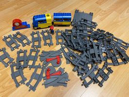 LEGO Duplo Eisenbahn Set mit Zug Schienen gebraucht