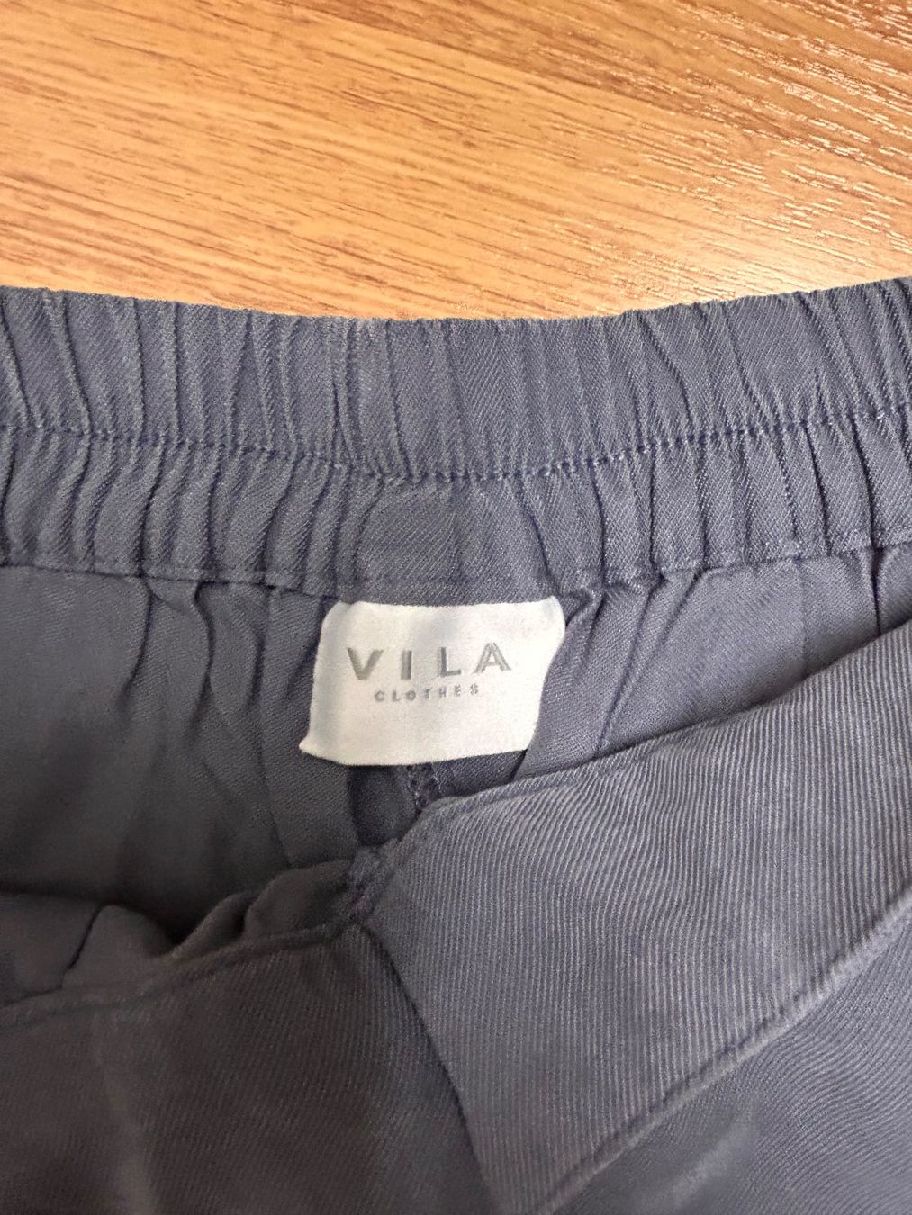 Pantaloni: Villa Damen Shorts Gr.38 – Usato da Birsfelden venduto da Pearl10 1