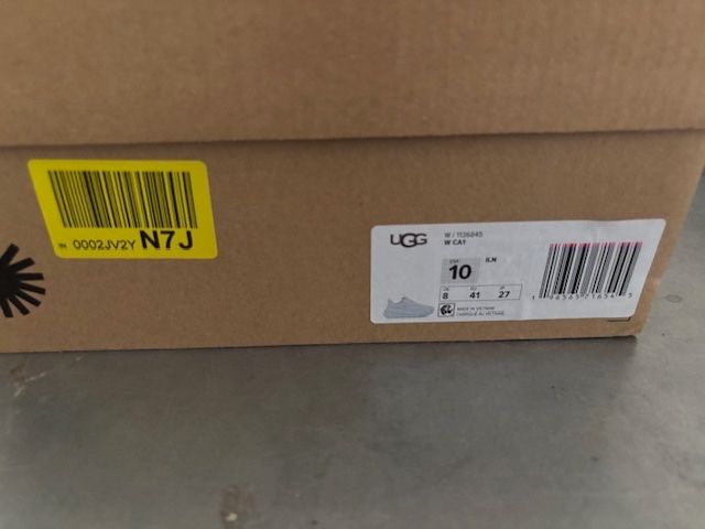 Ugg Damenschuhe: UGG baskets CA1 pointure 41 – Neu und originalverpackt aus Chippis von Mecla 4