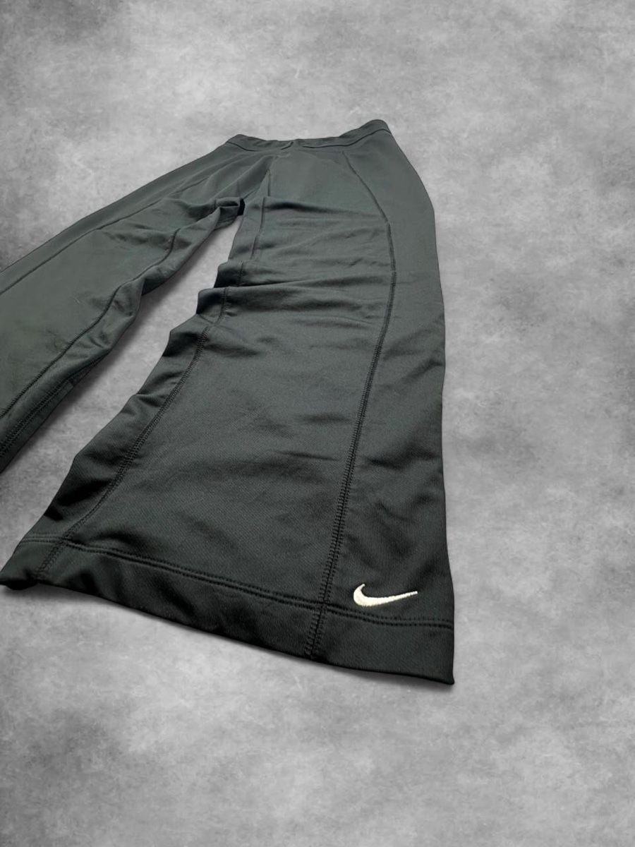 Nike Pantaloni: Nike trousers – Usato da Erlinsbach SO venduto da TogaResell 2