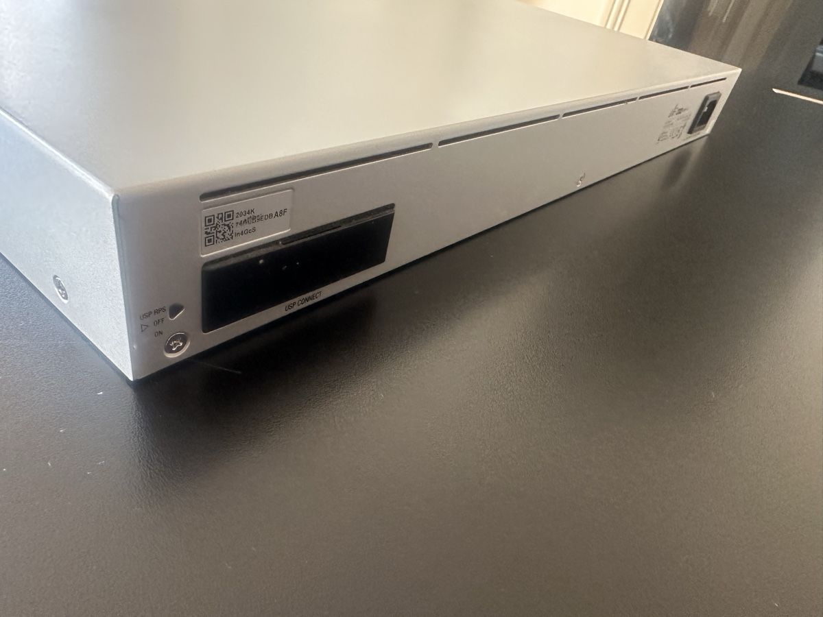 Unifi Modems & Routeurs: Unifi UDM Pro (Cloud Gateway) – D'occasion à Bern par Illimark 4