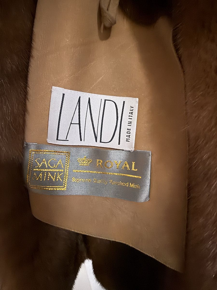 Cappotti: Luxe Manteau Vison Landi – Usato da Montreux venduto da kingfisherbeach 1