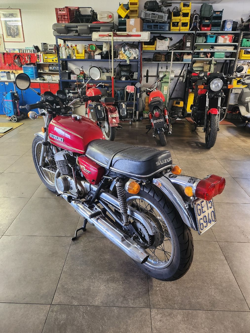Suzuki Strada: moto suzuki 500GT – Usato da Lugano venduto da Bernardino04 7