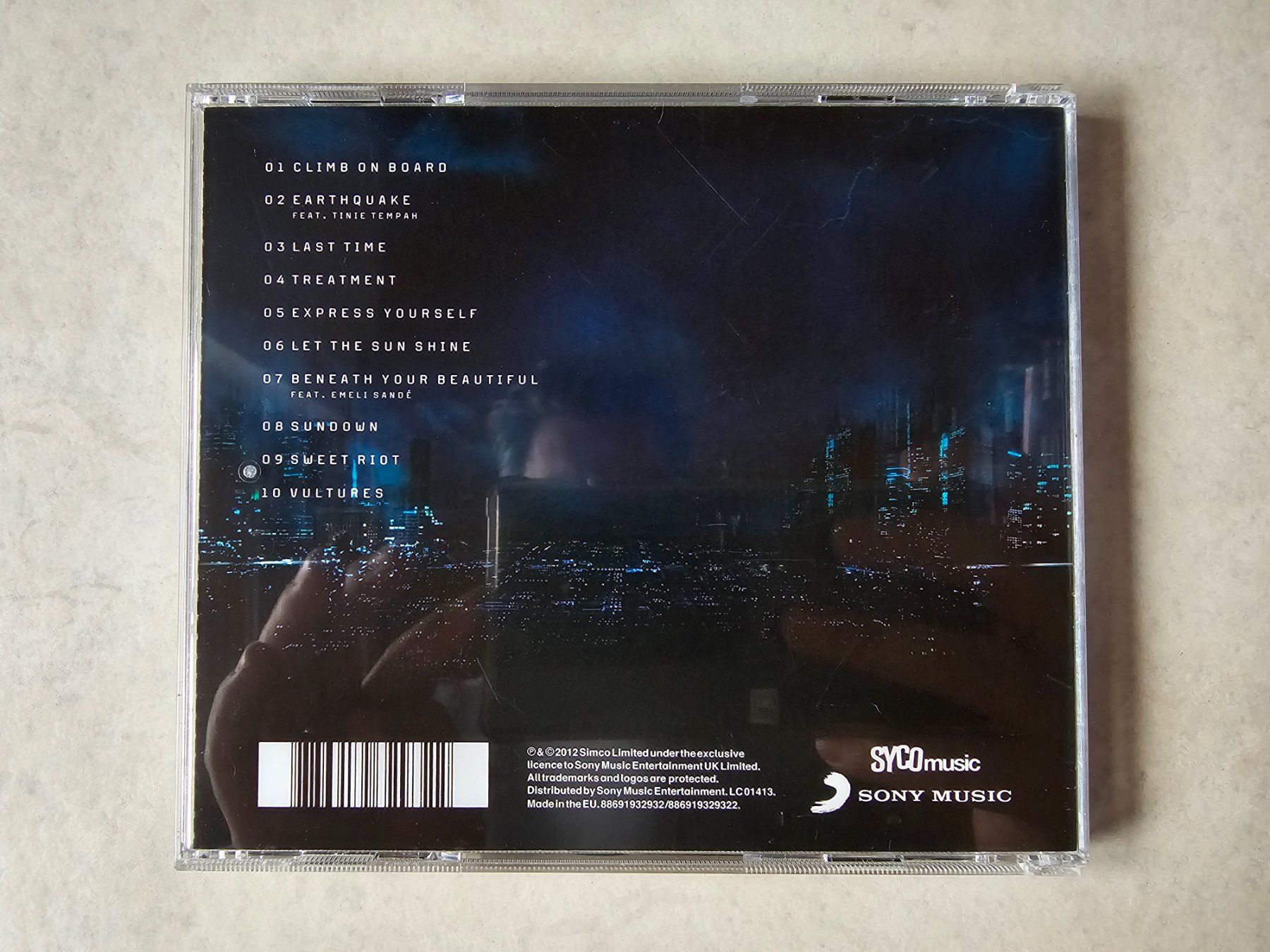 CD: Labrinth  -  Electronic Earth – Usato da Schneisingen venduto da backstore24 1