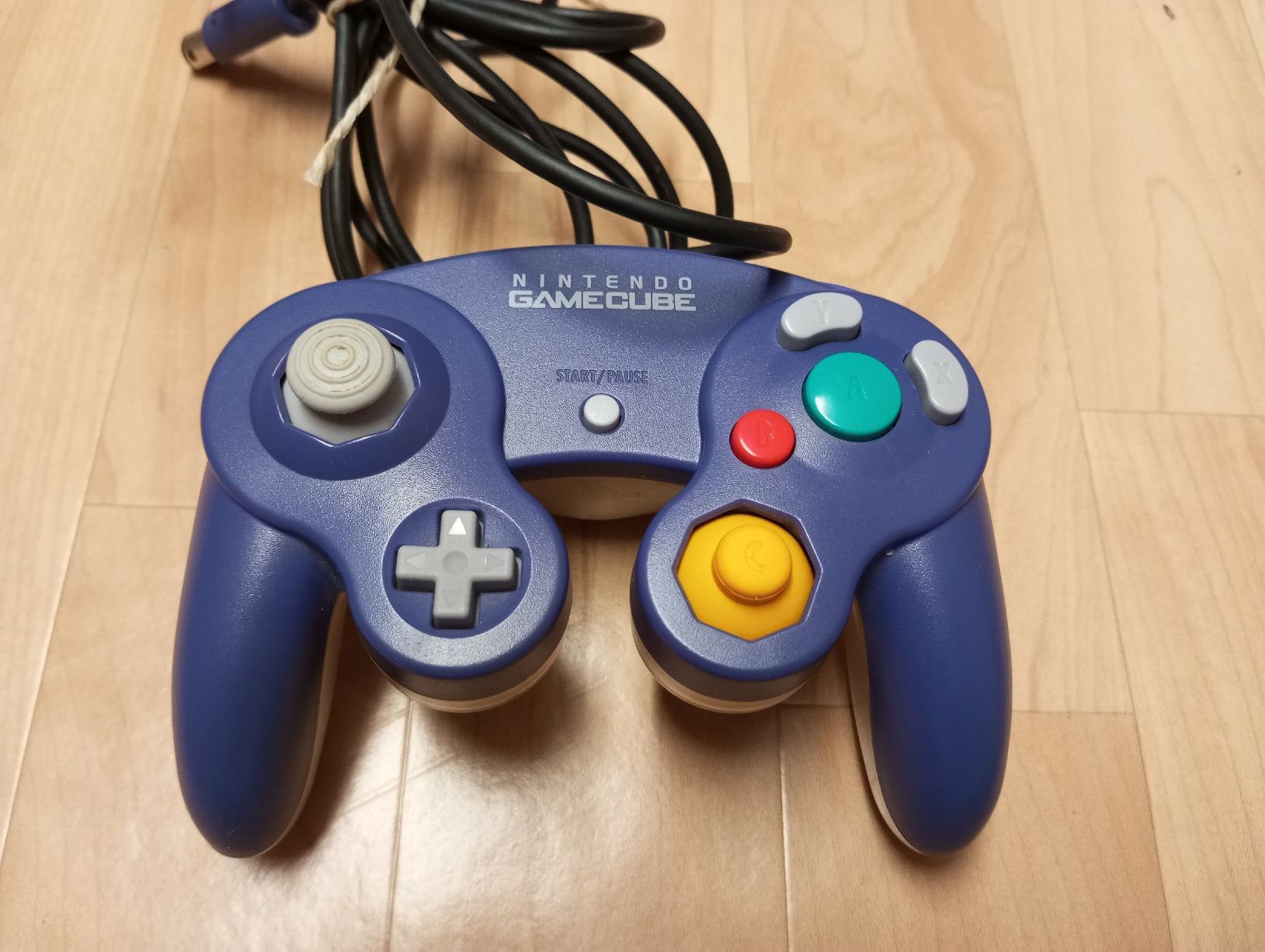 Nintendo Controller: Vend manette GameCube noir transparente Officielle  – Gebraucht aus Cottens FR von magnius01 1